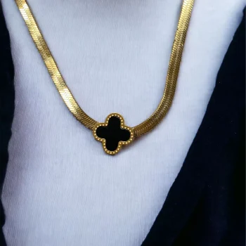 Clover Necklace (18k gold)