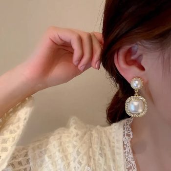 Korean Pearl Earrings
